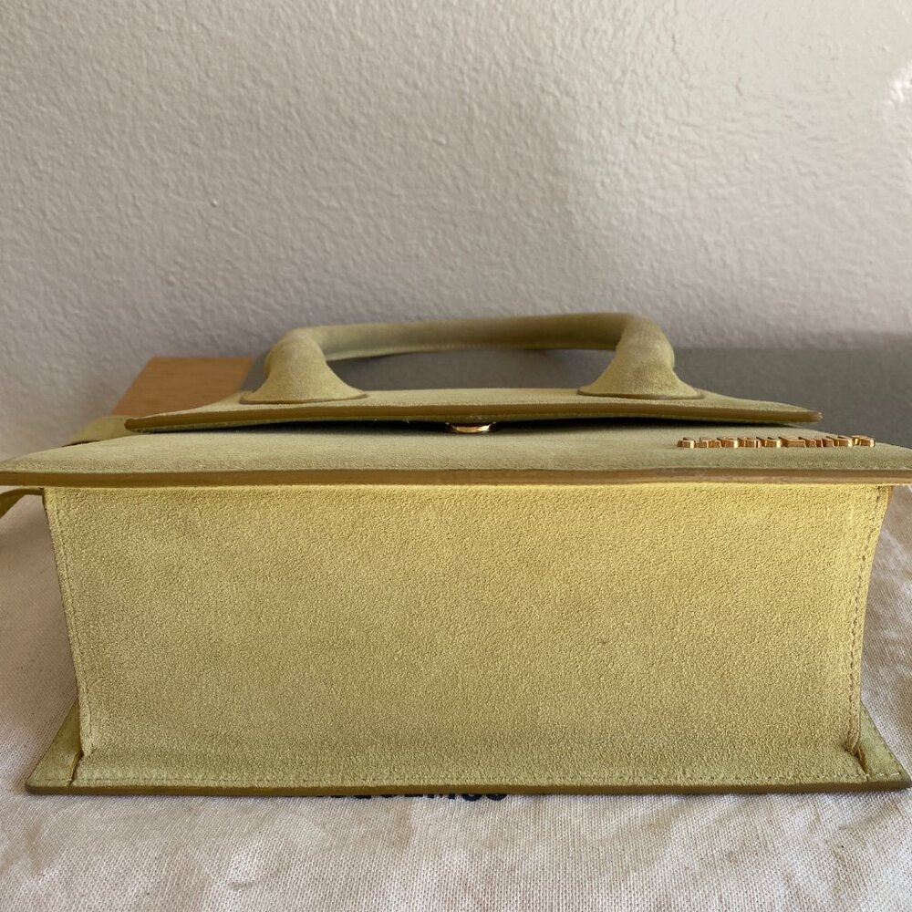 Jacquemus “Le Grand Chiquito” Suede Top Handle Bag in light green - Picture 6 of 16